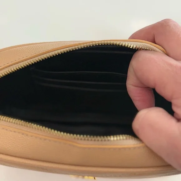 YSL Beige Quilted Crossbody Bag - Picture 4 of 8